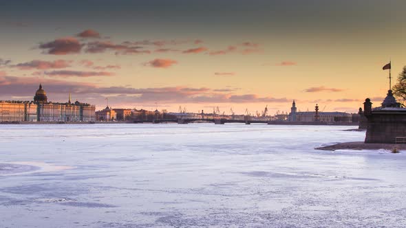 Russia SaintPetersburg Time Lapse of the Water Area of the Neva River at Sunset the Winter Palace alt