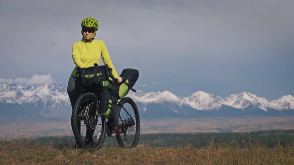 The Woman Travel on Mixed Terrain Cycle Touring with Bikepacking alt