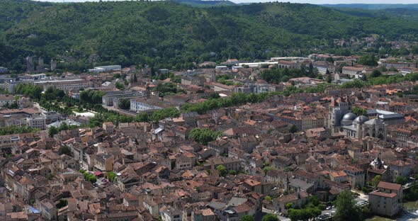 Town of Cahors from Mount Saint-Cyr, Lot department, the Occitan, France alt