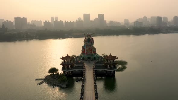 bridge of Zuoying Yuandi Temple alt
