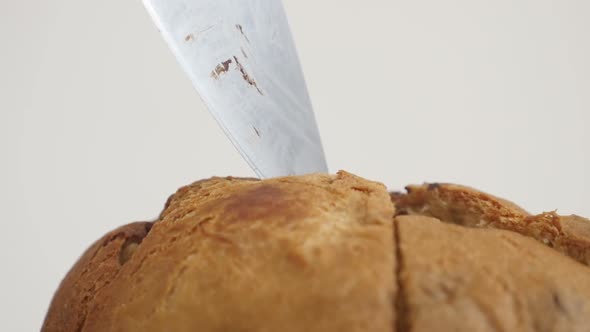 Italian panettone holiday cake  cutting slow-mo footage alt