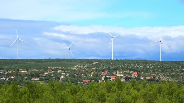 Wind Turbine for Clean Energy alt
