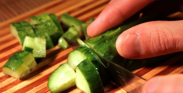 Cutting a Cucumber alt