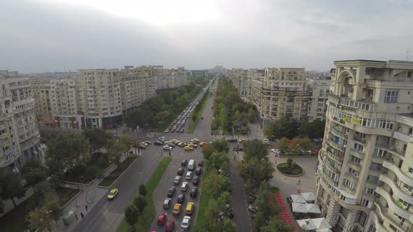 Aerial view of the famous Unirii Boulevard alt