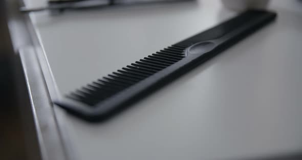 Barbers, hairdresser, slowmotion alt