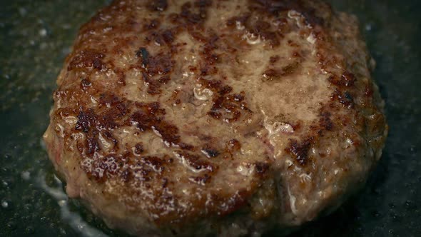 Burger Cooking In Pan alt