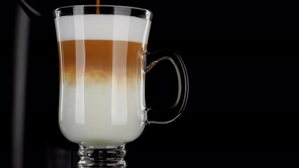 Make Cappuccino. Layers of cappuccino. alt