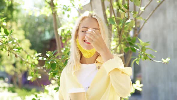 Portrait of Good-looking Lady Posing in the Park alt