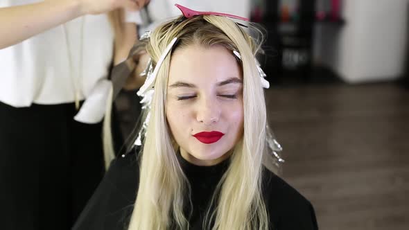 Process of Dyeing Hair at Beauty Salon alt