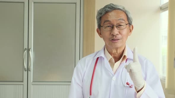 old senior professional doctor explain analysis illness recovery online medicine alt