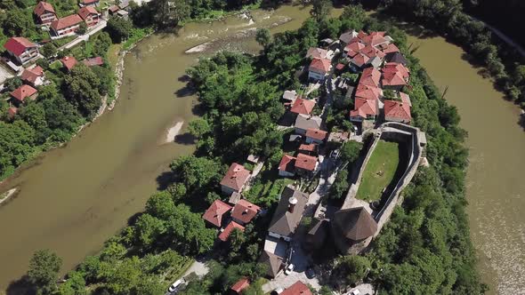 Vranduk Castle a small medieval castle of Bosnian kings V17 alt