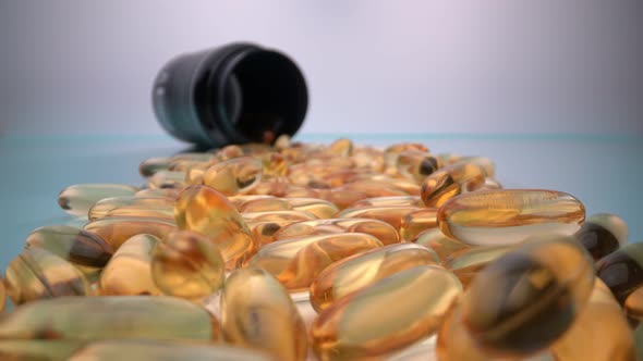 Extreme Macro in Motion Yellow Omega Capsules for Replenishing Fats and Vitamins in Nutrition and alt