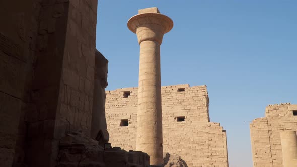 Architectural Column at Karnak Temple in Luxor alt