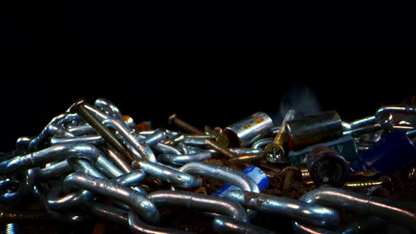 Chains And Nails Close Up alt