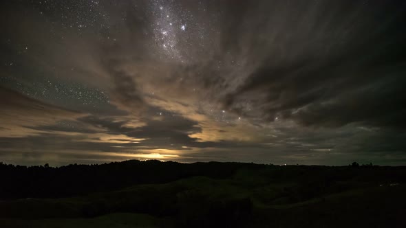 Clouds in Starry Night Stars Milky Way Sky in Summer Evening in New Zealand Astronomy alt