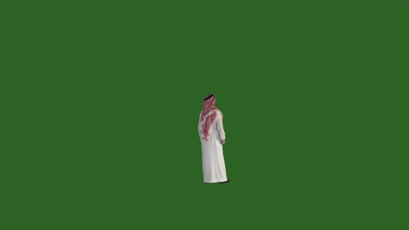 Saudi man walking and waiting, looking for something - green and blue screen. Arabs on Chroma  alt