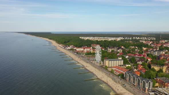 Aerial view of the Ferris Wheel on the promenade of Zelenogradsk, Russia alt