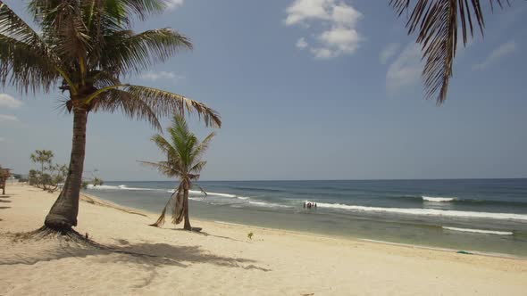 Sandy White Beach alt