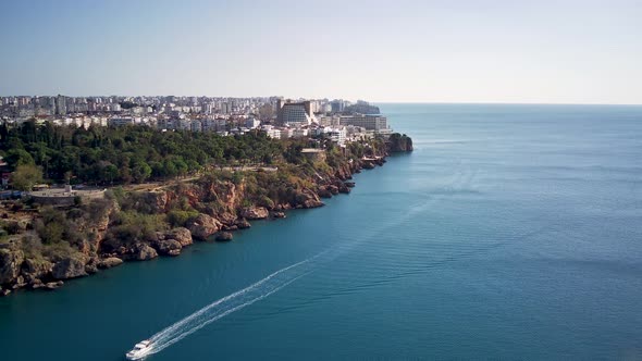 Aerial drone photograph of Antalya bay in Antalya city. alt
