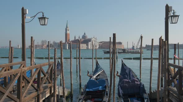 San Giorgio Maggiore Island and Gondolas in Venice, Venezia Italy alt