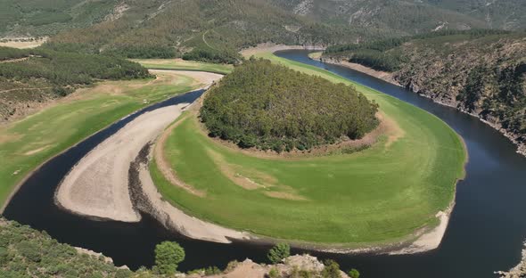 EL MEANDRO MELERO ONE OF THE MOST TYPICAL PLACES TO PHOTOGRAPH IN LAS HURDES EXTREMEÑA alt
