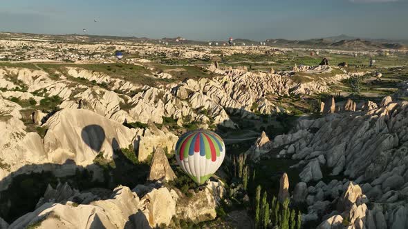 Aerial view Hot air baloons in Turkey 4 K alt