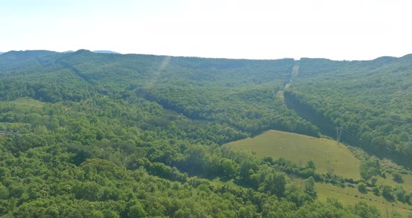Pocono landscape with green forest mountains in Pennsylvania USA alt