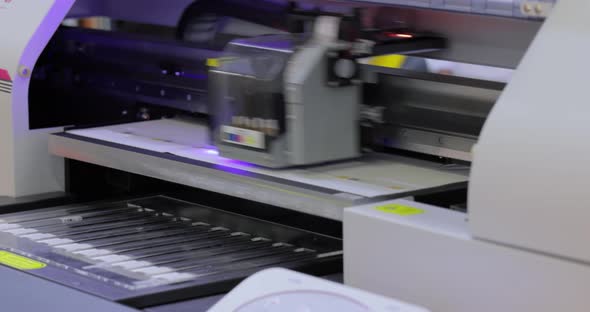 Modern Digital Large Format UV Printer alt