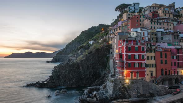 Riomaggiore Sunset Timelapse in Cinque Terre Liguria, Italy alt