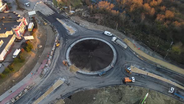 Rivne, Ukraine November 6, 2021. Construction Of The Highway, Laying Of Asphalt alt