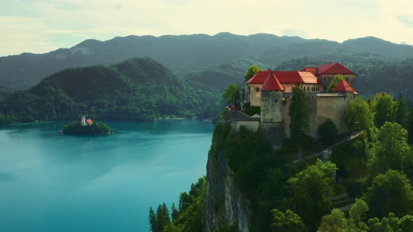 Medieval Castle Built Above Precipice Overlooking Bled Lake alt