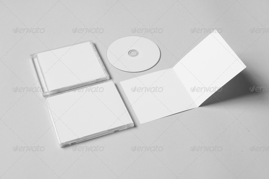 Realistic CD Jewel Case Mock-Up by yooken | GraphicRiver