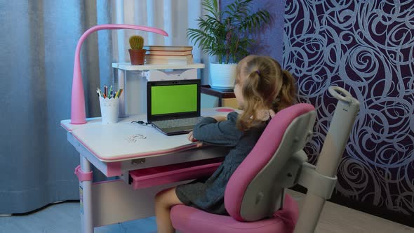 Back To School Online Learning for Kids Distance Lesson Education at Home Laptop Green Screen alt