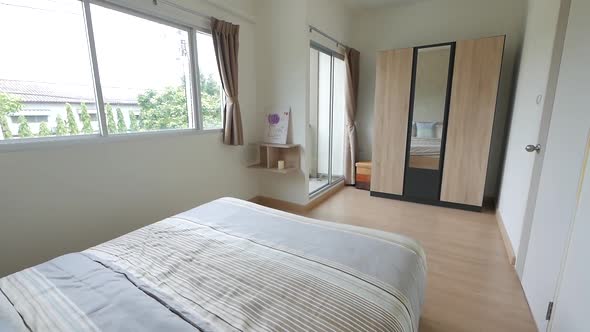 Clean White Natural Light Bedroom Decoration alt