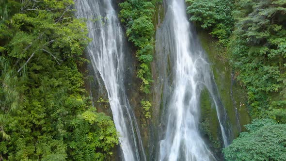 Mele Maat Cascades in Port Vila, Efate Island, Vanuatu alt