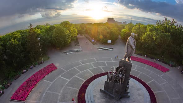 Taras Shevchenko Monument Timelapse in Shevchenko Park with His Poetic Images of Fighters for alt