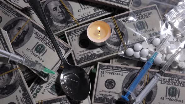 Consuming Drugs Drug Addiction - 4 K alt