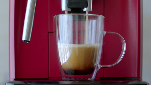 Automatic Red Coffee Machine Pins Black Strong Coffee in Transparent Cup alt
