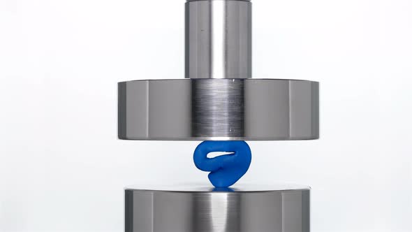 Appearance of the Number Nine When Lifting the Rod From a Hydraulic Press alt