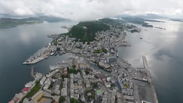 Alesund Centrum Left Pan 2