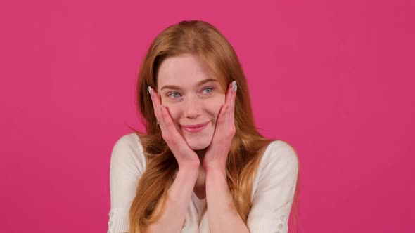 Close Up of a Cheerful Girl with Freckles with Joyful Expression Achievement alt