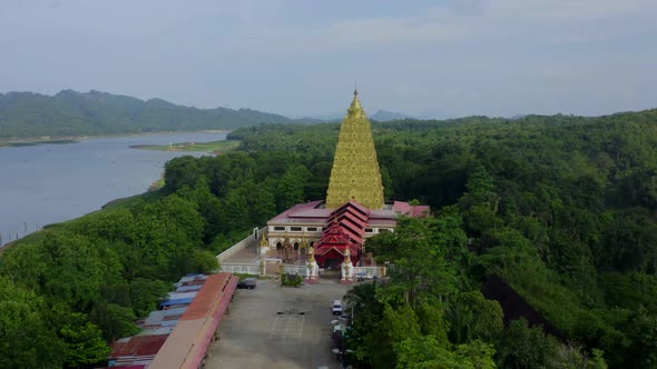 Chedi Phutthakhaya or Puttakaya Pagoda Wat Wang Wiwekaram or Wat Luang Pho Uttama in Sangkhlaburi alt