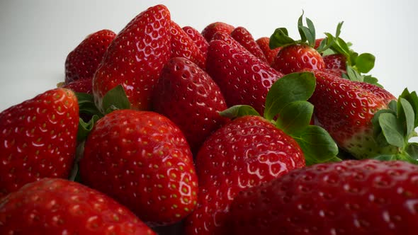 Fresh Ripe Strawberries 28 alt