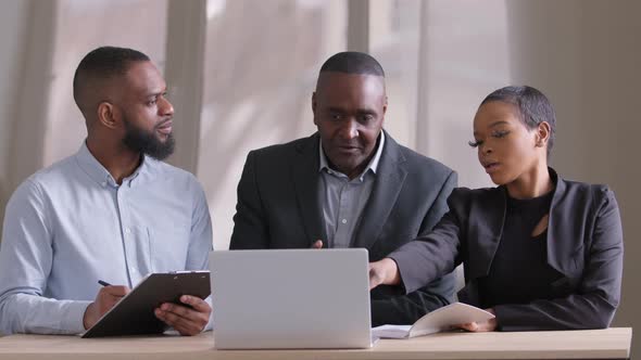 Successful Business Team Different Ages People Colleagues African Specialists Afro Black Managers alt