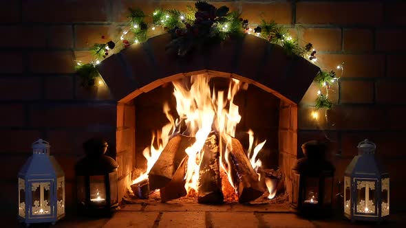 Christmas Fireplace alt