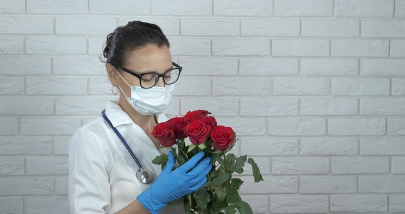 Doctor Present During Coronavirus alt