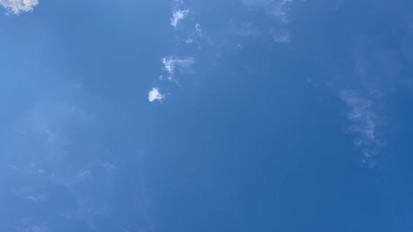 Amazing Blues Sky With CLOUDS Going FULL HD for footage loop, Relaxation, Meditation, Yoga, Pilates alt