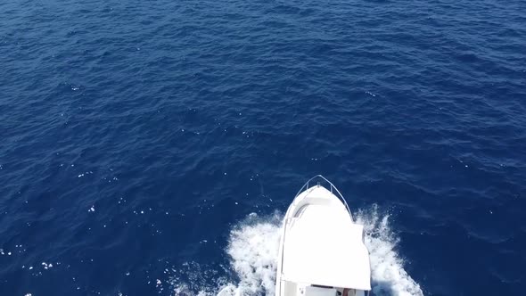 White Speed Boat Travelling And Cruising At The Gulf Of Castellammare During Summer Near The Scopell alt