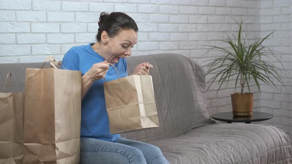 Customer Take Her Parcel alt