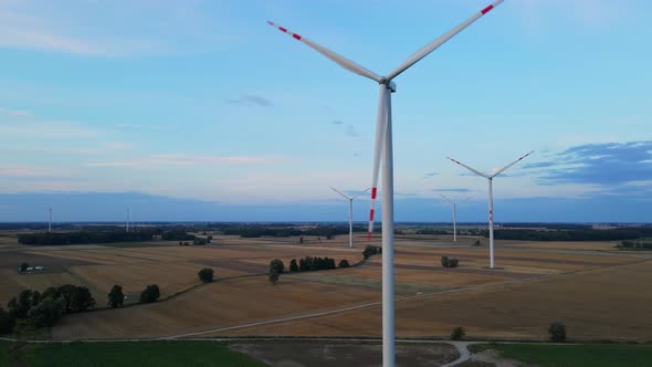 Wind Turbine in the Field alt